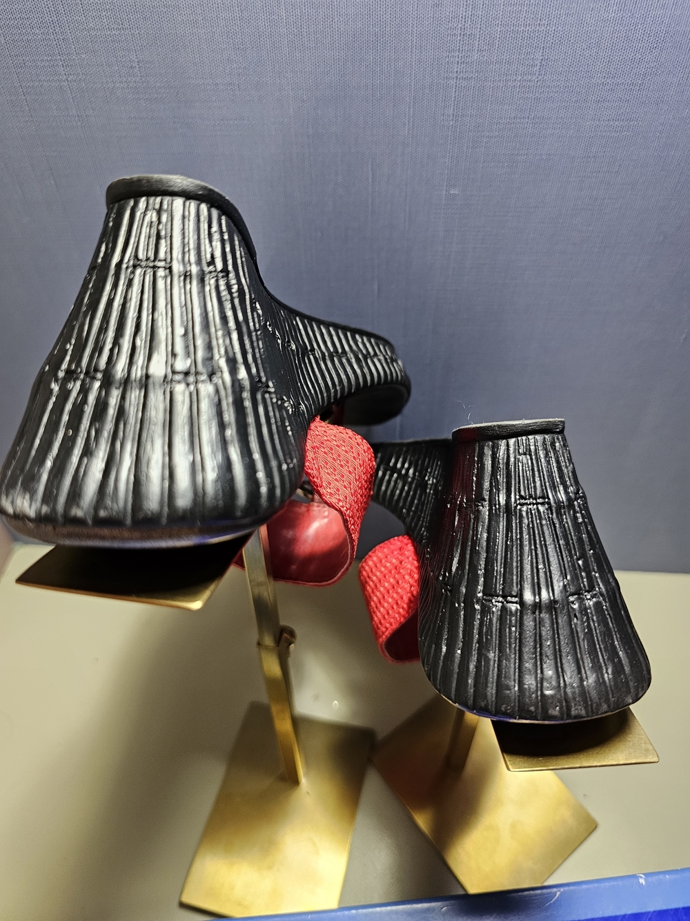 White Mountain Red Wedge Thong Sandals with Bling Ring - Picture 10 of 12